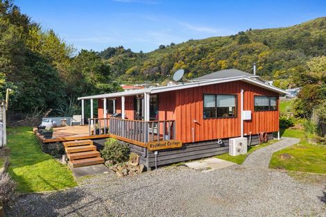 Photo of property in 15a Hampden Street, Picton, 7220