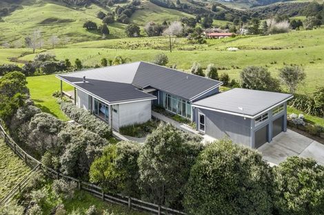 Photo of property in 210a Monowai Road, Wainui, Silverdale, 0994