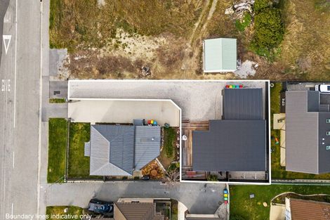 Photo of property in 8 Neplusultra Street, Cromwell, 9310