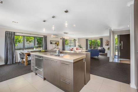 Photo of property in 16 Nelson Avenue, Aotea, Porirua, 5024