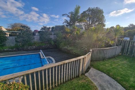 Photo of property in 4 King Richard Place, Browns Bay, Auckland, 0630