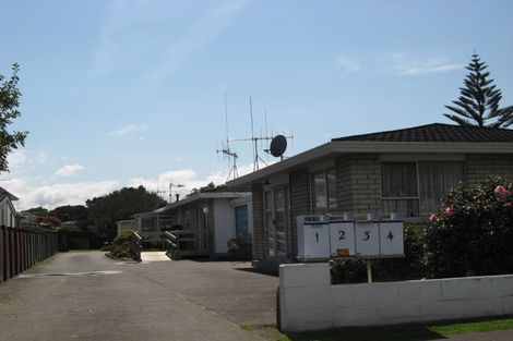 Photo of property in 2/234 Heads Road, Gonville, Whanganui, 4501