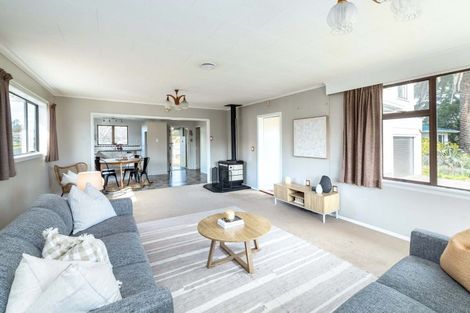 Photo of property in 14 Armstrong Avenue, Carterton, 5713