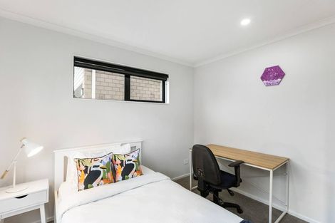 Photo of property in 8b Lynette Place, Mangere, Auckland, 2022