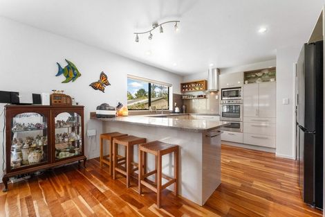 Photo of property in 41 Cloverfields Drive, Waimauku, 0812