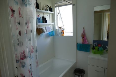 Photo of property in 51 Lynn Road, Bayview, Auckland, 0629