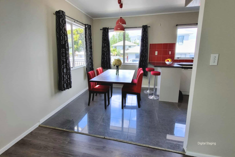 Photo of property in 516 Great South Road, Rosehill, Papakura, 2113