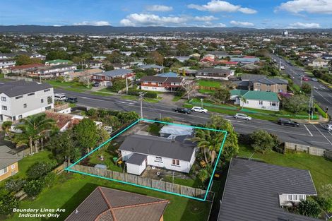 Photo of property in 117 Te Atatu Road, Te Atatu South, Auckland, 0610