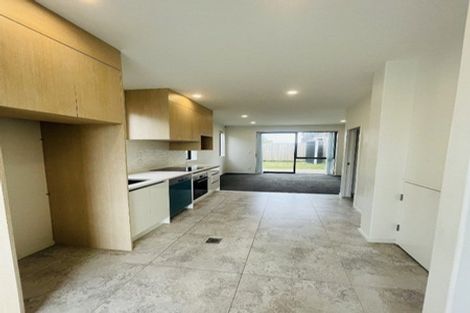 Photo of property in 3/1 Sylvan Crescent, Te Atatu South, Auckland, 0610