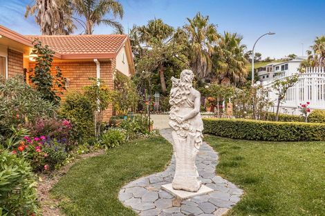 Photo of property in 4 Astor Place, Orewa, 0931