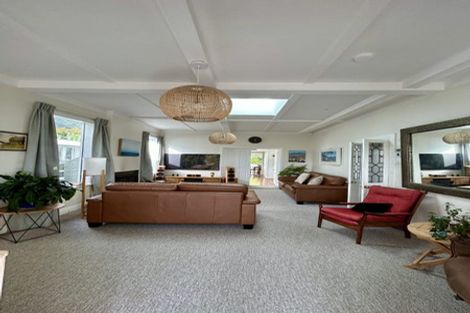 Photo of property in 13 Marine Parade, Eastbourne, Lower Hutt, 5013