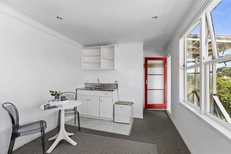 Photo of property in 13 Angus Avenue, Berhampore, Wellington, 6023