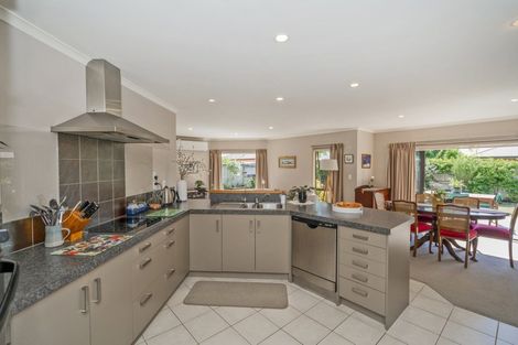 Photo of property in 71 Cholmondeley Crescent, Whitianga, 3510