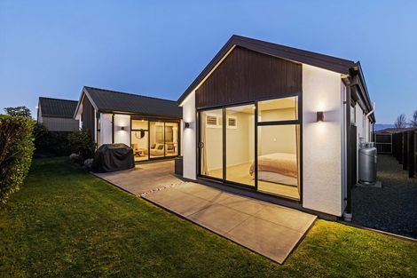 Photo of property in 15 Luxembourg Crescent, Halswell, Christchurch, 8025