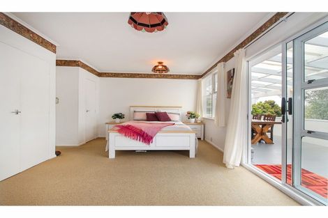 Photo of property in 1/219 Rangatira Road, Beach Haven, Auckland, 0626