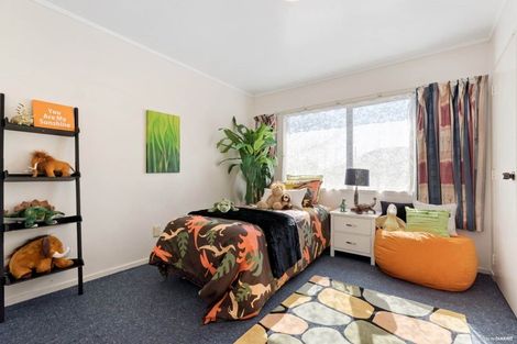 Photo of property in 2/8 View Road, Papakura, 2110