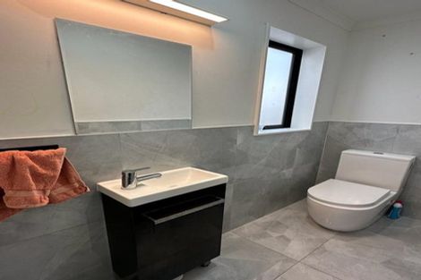 Photo of property in 47 Buckingham Crescent, Papatoetoe, Auckland, 2025