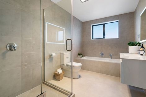 Photo of property in 21 Craigs Way, Hobsonville, Auckland, 0616