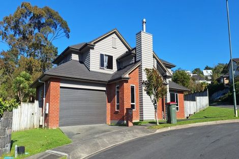 Photo of property in 38 Borneo Drive, Fairview Heights, Auckland, 0632