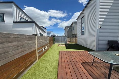 Photo of property in 4 Tumu Road, Papakura, 2110