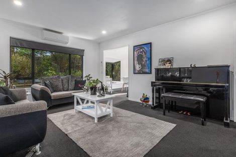 Photo of property in 11 Harry Shaw Way, Raumati South, Paraparaumu, 5032