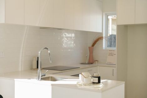 Photo of property in 2/5 Preston Avenue, Henderson, Auckland, 0610