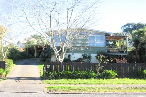 Photo of property in 5 Innismara Avenue, Wattle Downs, Auckland, 2103