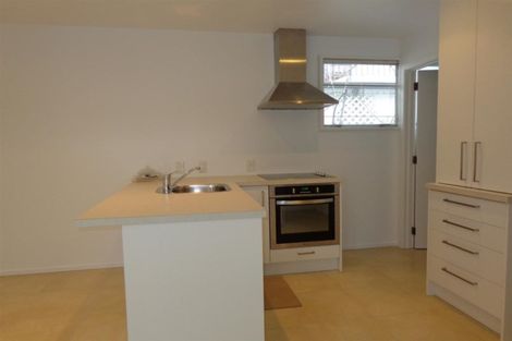 Photo of property in 2/32 Cranmer Square, Christchurch Central, Christchurch, 8013