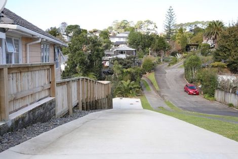 Photo of property in 1/58 Matipo Road, Mairangi Bay, Auckland, 0630