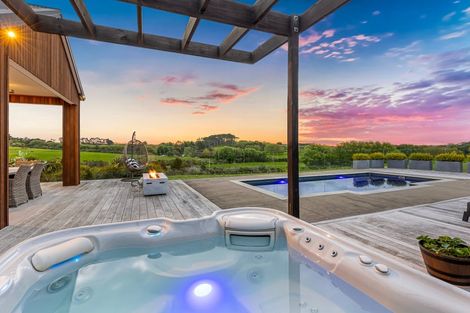 Photo of property in 56 Hull Road, Waitoki, Kaukapakapa, 0871