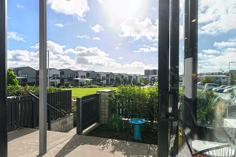 Photo of property in 34 Nugget Avenue, Hobsonville, Auckland, 0616