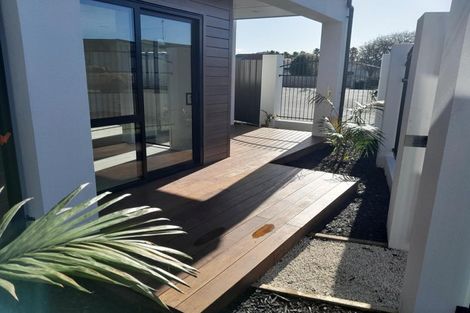 Photo of property in 4/10 Saint Stephens Avenue, Tuakau, 2121