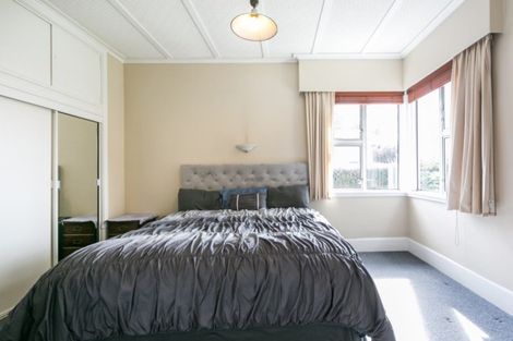 Photo of property in 28 Bowling Road, Greenmeadows, Napier, 4112