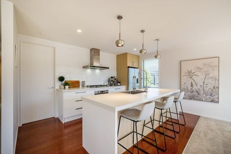 Photo of property in 8 Irvines Track, Halswell, Christchurch, 8025