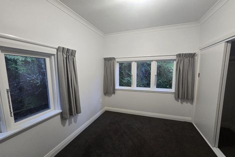 Photo of property in 21 Kotari Road, Days Bay, Lower Hutt, 5013