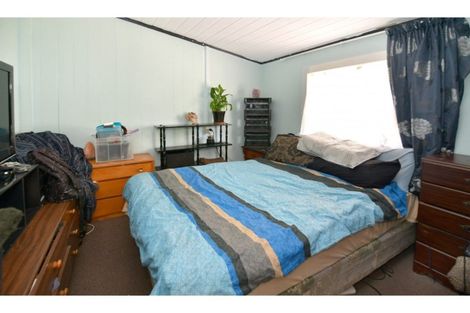 Photo of property in 12 Marie Avenue, Red Beach, 0932