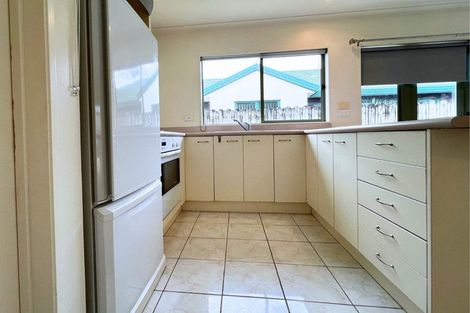 Photo of property in 151c Colwill Road, Massey, Auckland, 0614