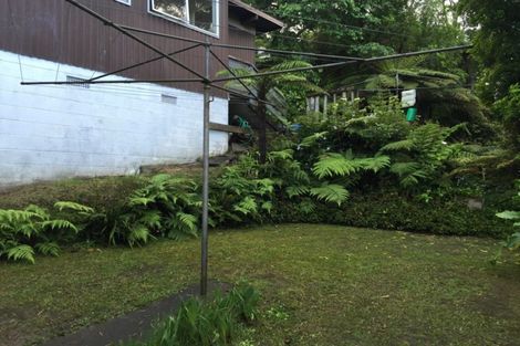 Photo of property in 1/3 Mcquoid Place, Glenfield, Auckland, 0629