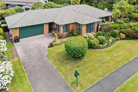 Photo of property in 7 Caulfield Place, Pukehangi, Rotorua, 3015