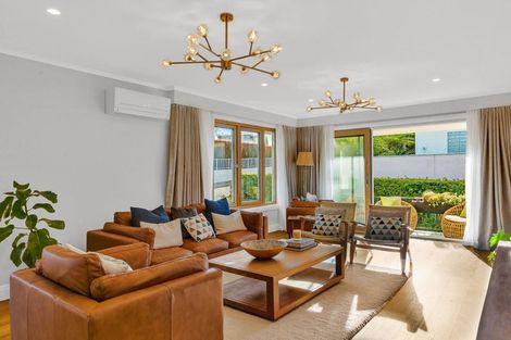 Photo of property in 3/29 Paritai Drive, Orakei, Auckland, 1071