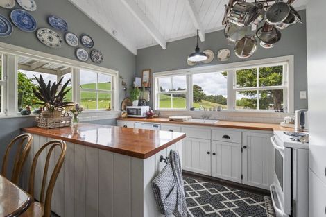 Photo of property in 80 Lethbridge Road, Feilding, 4779