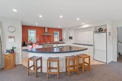 Photo of property in 26 Sovereign Gardens, Halswell, Christchurch, 8025