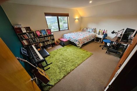 Photo of property in 10 Swadel Way, Karori, Wellington, 6012