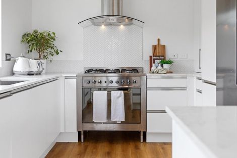 Photo of property in 33b Links Avenue, Mount Maunganui, 3116