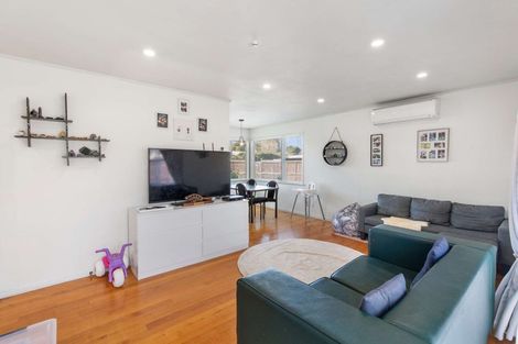 Photo of property in 37 Corlett Street, Utuhina, Rotorua, 3015