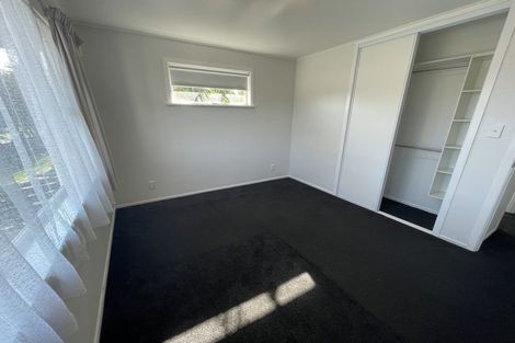 Photo of property in 57 Gloria Avenue, Te Atatu Peninsula, Auckland, 0610