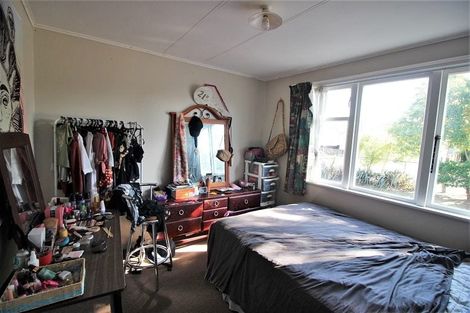 Photo of property in 12 Yeats Crescent, Fairfield, Hamilton, 3214
