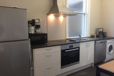 Photo of property in 17 Portland Crescent, Thorndon, Wellington, 6011