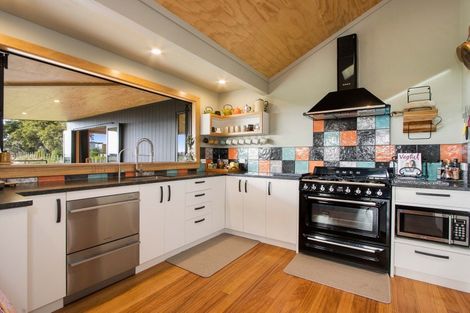 Photo of property in 261b Walker Road East, Aongatete, 3178