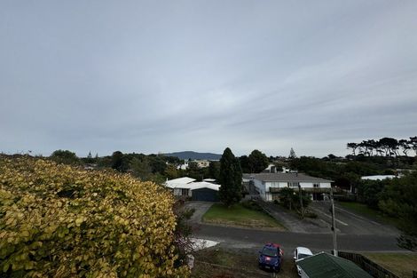 Photo of property in 12 Kahu Road, Otaihanga, Paraparaumu, 5036